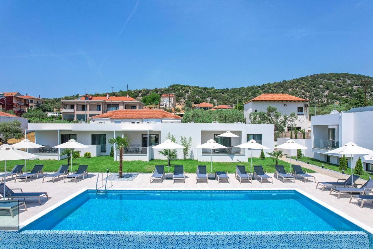 Encanto Village -Apartments Потос Екстериор снимка